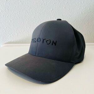 Peloton FlexFit Baseball Cap Hat Size S/M Black Fitted Cycle Workout Bike Gym